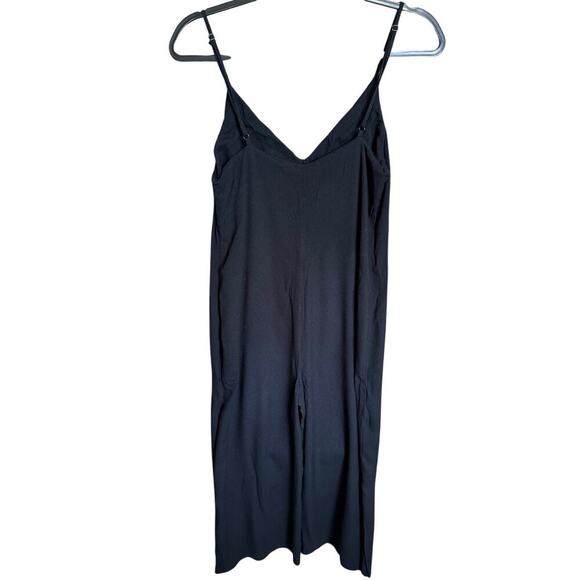 Reformation Gilda Jumpsuit Cropped Wide Leg Flowy V Neck Black Size Medium - Picture 8 of 13